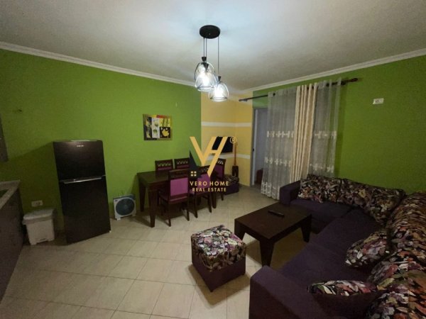Tirane, jepet me qera apartament 2+1+Ballkon, Kati 3, 75 m² 450 € (UNAZA E RE)