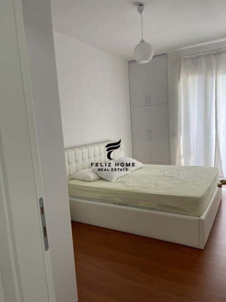 Tirane, jepet me qera apartament 2+1, Kati 8, 81 m² 500 € (21 DHJETORI)