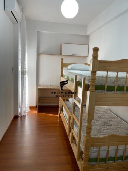 Tirane, jepet me qera apartament 2+1, Kati 8, 81 m² 500 € (21 DHJETORI)