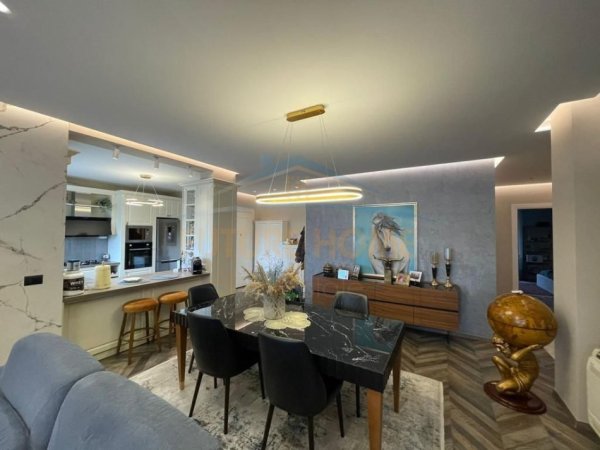 Tirane, jepet me qera apartament 3+1+Aneks+Ballkon, Kati 1, 144 m² 2,000 € (Rruga e Vilave Teg)
