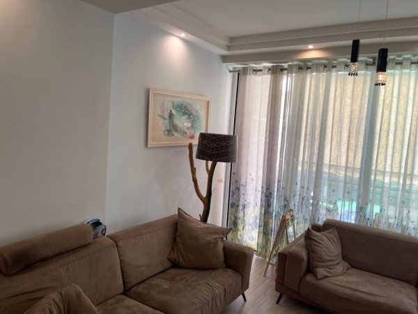 Tirane, shitet apartament 2+1, , 122 m² (Myslym Shyri)