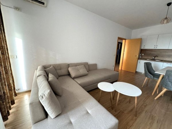 Tirane, shitet apartament 1+1, , 70 m² 89,000 € (prane Fabrikes se Miellit)