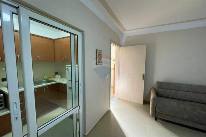 Tirane, apartament , Kati 4, 53 m² 380 € 