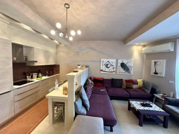 Durres, shitet apartament 2+1+Ballkon, Kati 3, 98 m² 175,000 € (Gjiri i Lalezit)
