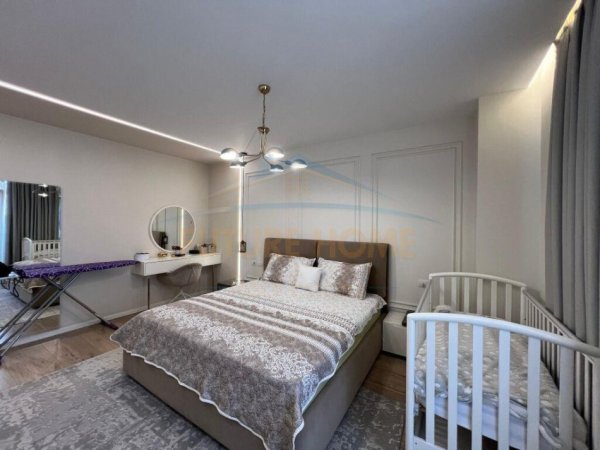 Durres, shitet apartament 2+1+Ballkon, Kati 9, 103 m² 120,000 € (Plazh,Durres)
