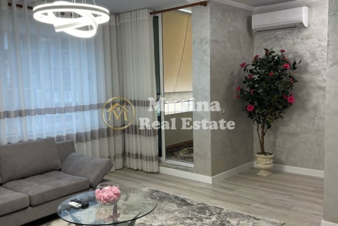 Tirane, jepet me qera apartament 1+1, Kati 3, 100 m² 700 € (Blloku)
