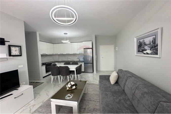 Tirane, jepet me qera apartament 2+1, Kati 3, 110 m² 700 € (Don Bosko)