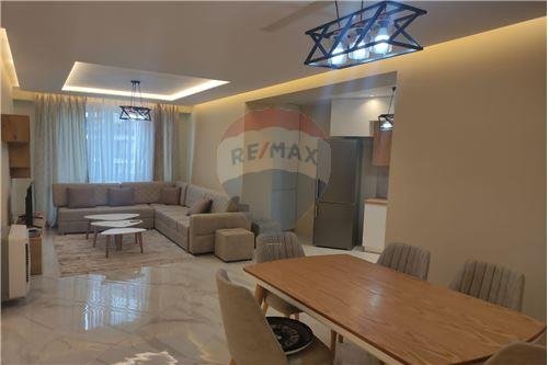Tirane, jepet me qera apartament 2+1, Kati 8, 90 m² 580 € (Kompleksi Turdiu - Fusha e Aviacionit, Albania)