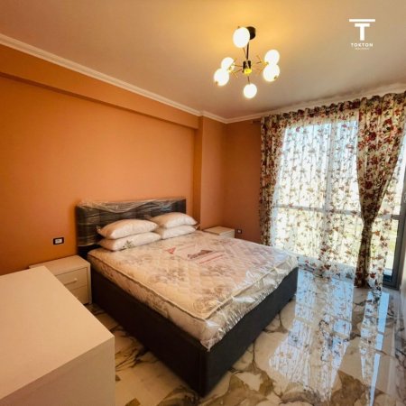 Tirane, jepet me qera apartament 1+1, Kati 6, 95 m² 650 € (ALI DEMI)