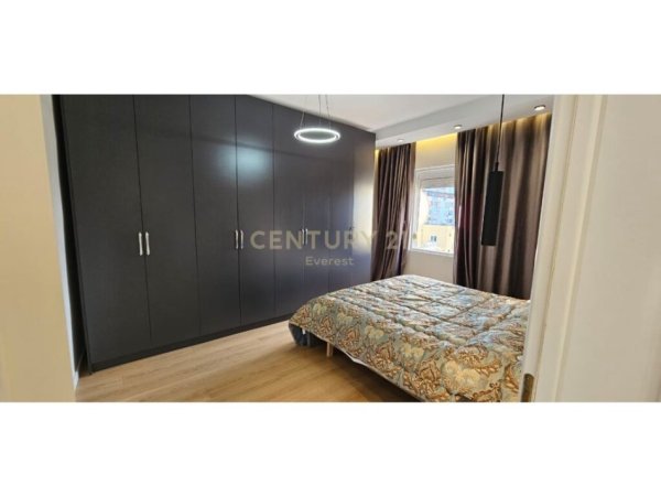 Tirane, shes apartament 1+1, Kati 5, 68 m² 140,000 € (Myslym Shyri everest93077)