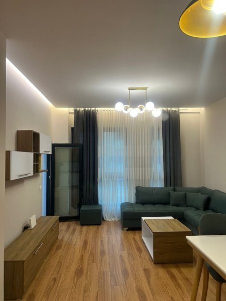 Tirane, jepet me qera apartament 1+1+Aneks+Ballkon, Kati 5, 73 m² 650 € (Jepet apartament 1+1 per qira tek Square-21!)
