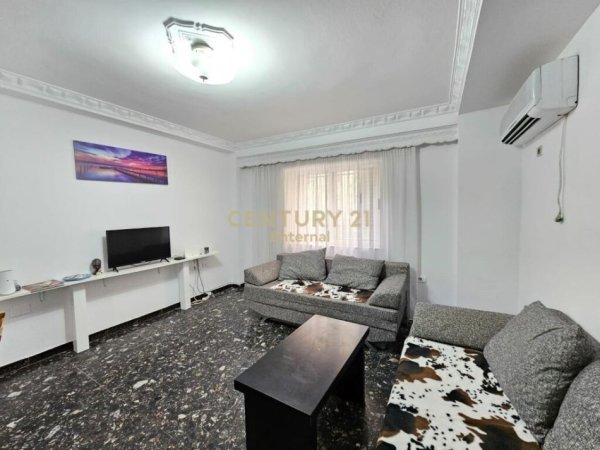 Tirane, jepet me qera apartament 1+1, Kati 2, 73 m² 550 € (sheshi wilson)