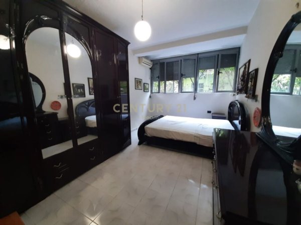 Tirane, jepet me qera apartament 2+1, Kati 1, 80 m² 500 € (hoxha tahsim)