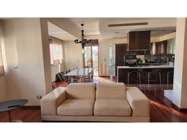 Tirane, shitet apartament+verande | Penthouse 3+1+Aneks+Ballkon, Kati 12, 286 m² 500,000 € 