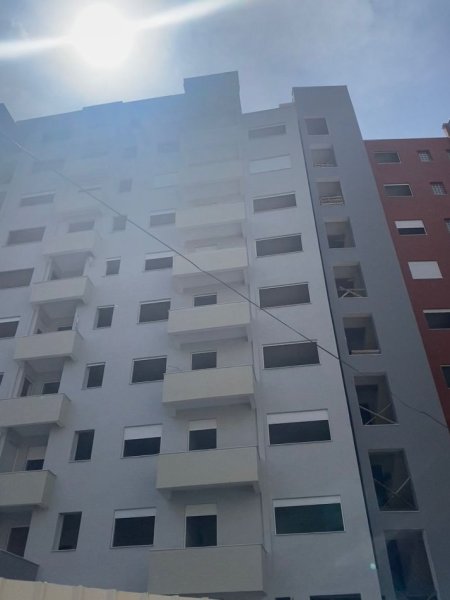 Tirane, shitet apartament 1+1, Kati 2, 74 m² 185,000 € (Pazari i Ri)