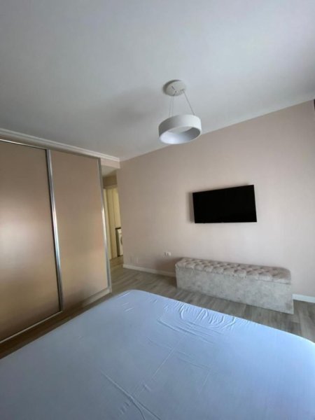 Tirane, jepet me qera apartament 2+1, Kati 5, 111 m² 600 € (UNAZA E RE)
