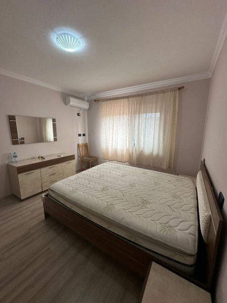 Tirane, jepet me qera apartament 1+1+Aneks, Kati 5, 60 m² 500 € (rruga myslym shyri)