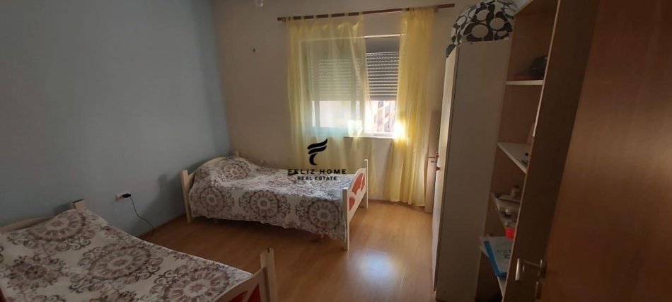 Tirane, jepet me qera apartament 2+1, Kati 5, 95 m² 450 € (ASTIR)