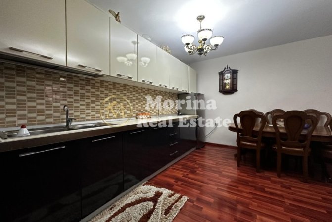 Tirane, jepet me qera apartament 2+1, Kati 5, 90 m² 500 € (Rruga Fortuzi)