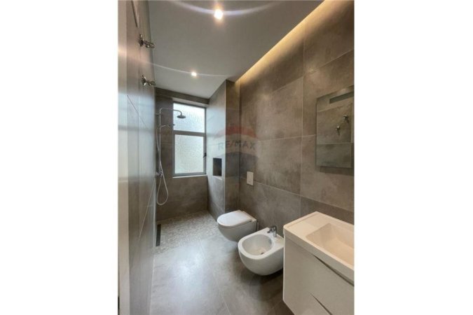 Tirane, apartament , Kati 3, 100 m² 950 € 