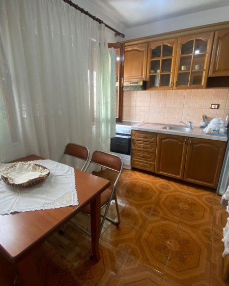 Tirane, shitet apartament 1+1+Ballkon, Kati 5, 70 m² 85,000 € (rruga Pandi Dardha Laprake)