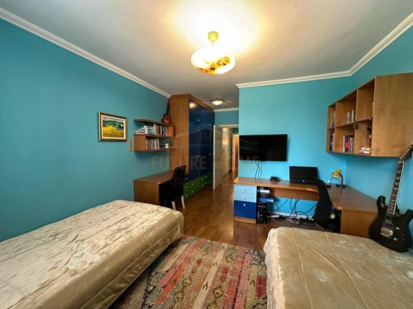 Tirane, shitet apartament 2+1, Kati 4, 110 m² 140,000 € 