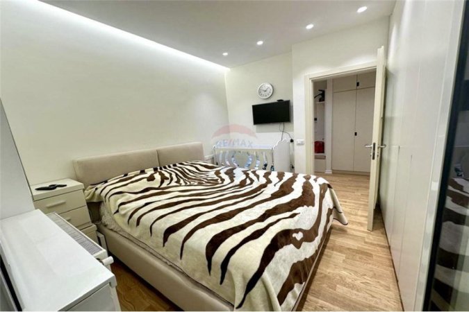 Tirane, shitet apartament 2+1, , 96 m² 160,000 € (Apartament ne shitje, 2+1 totalisht i mobiluar tek fushat e Ali Demit!)