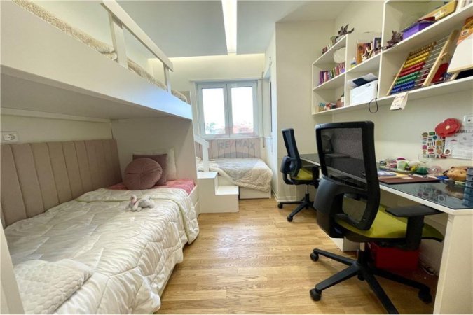 Tirane, shitet apartament 2+1, , 96 m² 160,000 € (Apartament ne shitje, 2+1 totalisht i mobiluar tek fushat e Ali Demit!)