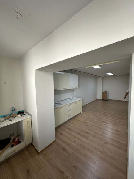 Tirane, jepet me qera , Kati 3, 100 m² 800 € (Sulejman Delvina)
