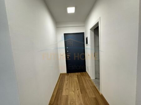 Tirane, jepet me qera 2+1, Kati 6, 106 m² 400 € (unaza e re)