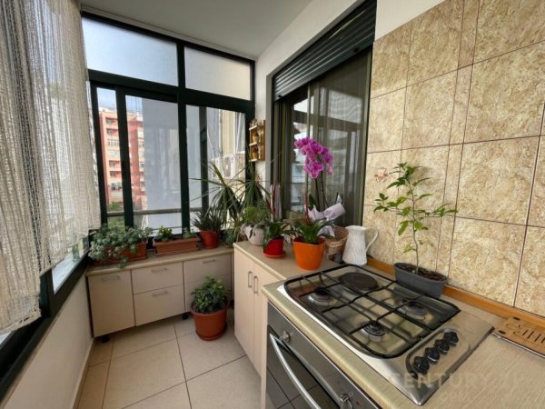 Tirane, shitet apartament 2+1+Ballkon, Kati 5, 108 m² 220,000 € (Komuna e Parisit)