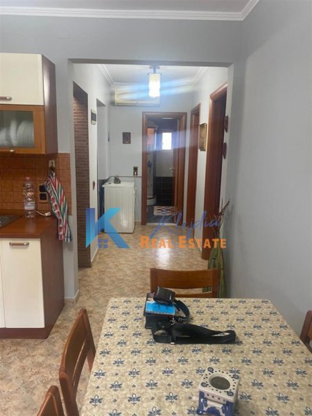 Tirane, jepet me qera apartament 2+1+Ballkon, Kati 4, 80 m² 600 € (Rruga Mine Peza)