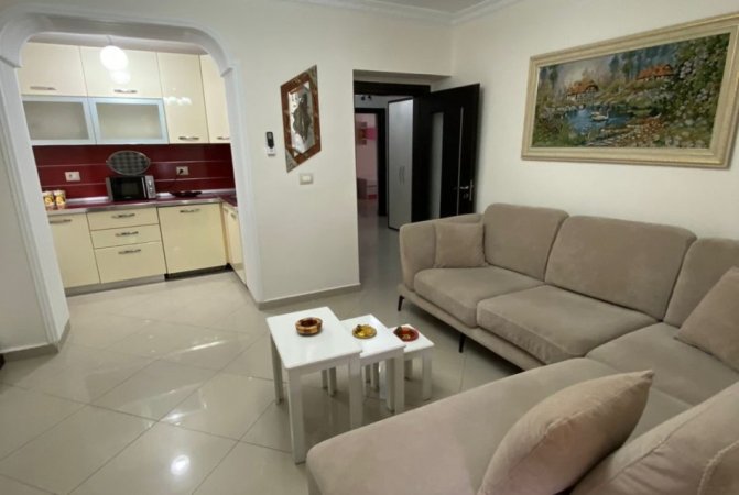 Tirane, shitet apartament 3+1, Kati 2, 90 m² 180,000 € (Pazari i Ri)