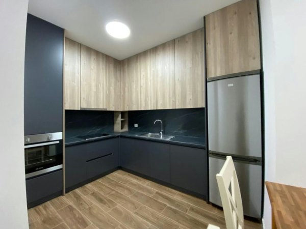 Tirane, shitet apartament 3+1, Kati 3, 112 m² 192,000 € (astir)