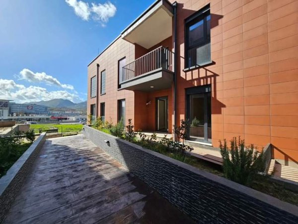 Tirane, shitet apartament 1+1, , 55 m² 135,000 € (TEG)