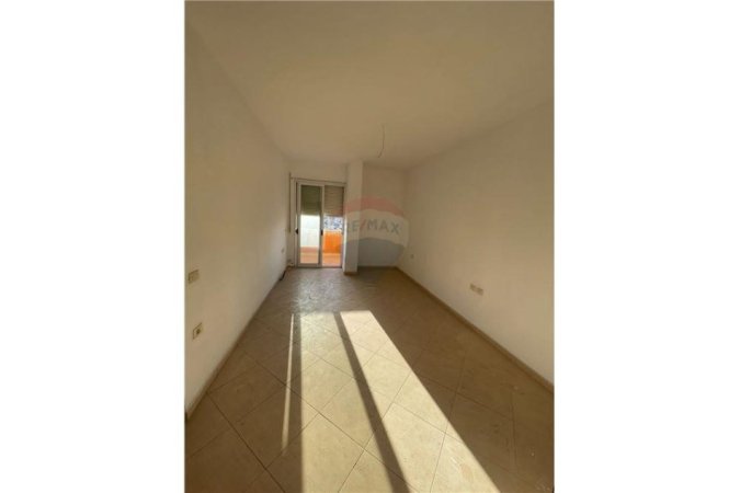 Tirane, shitet 2+1, Kati 7, 167 m² 140,700 € (Shitet Apartament ne Freske)