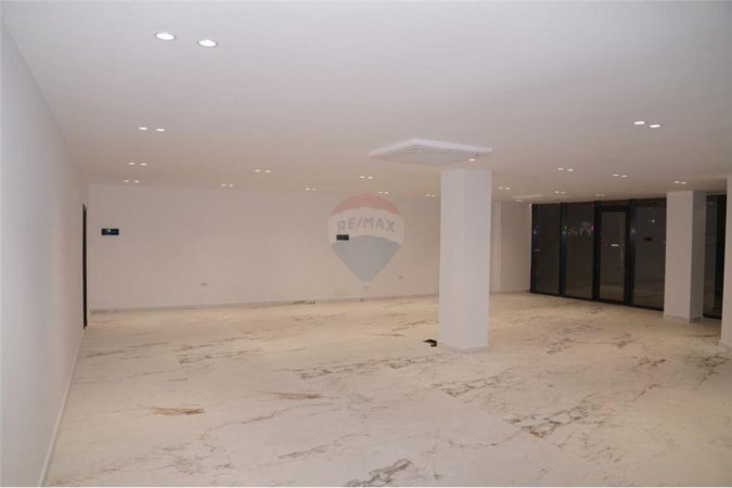 Tirane, jepet me qera , , 125 m² 1,500 € (Jepet ambient komercial me qira ne Don Bosko!)