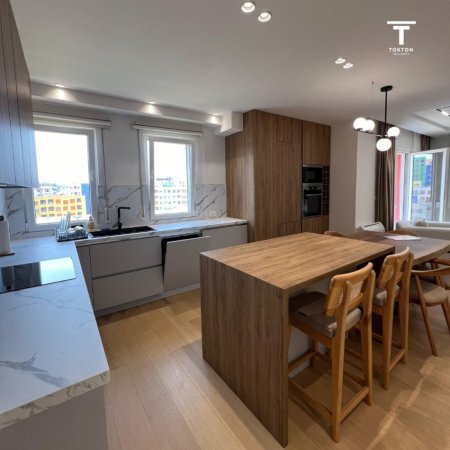 Tirane, shitet apartament 2+1+Ballkon, Kati 8, 137 m² 205,500 € 