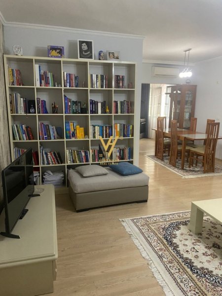 Tirane, jepet me qera apartament 2+1+Ballkon, Kati 3, 90 m² 500 € (DON BOSKO)