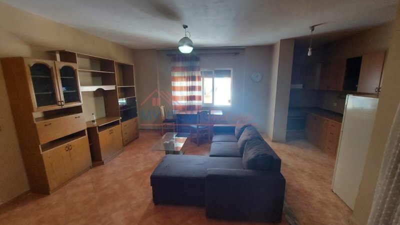Apartament 1+1 ne shitje Rruga e Elbasanit ne Tirane(Eno)
