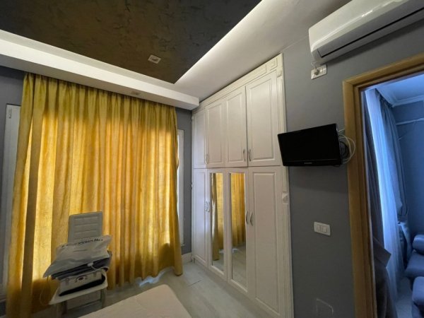 Tirane, jepet me qera apartament 2+1, Kati 4, 90 m² 400 € (Komuna e Parisit , Eleonora)