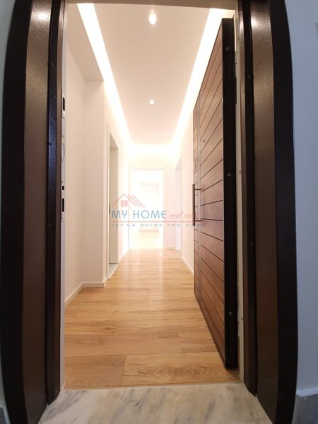 Tirane, shitet apartament 2+1+Ballkon, Kati 7, 95 m² 210,000 € (Zogu i Zi)