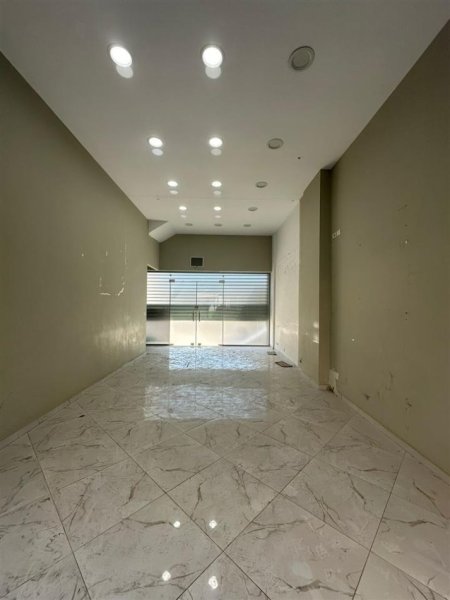 Tirane, jepet me qera ambjent biznesi , , 85 m² 650 € (rruga sali butka)