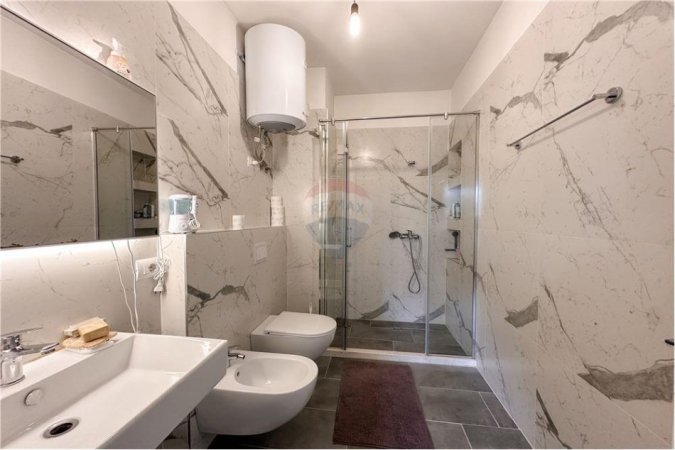 Tirane, shitet apartament , Kati 2, 101 m² 237,000 € 