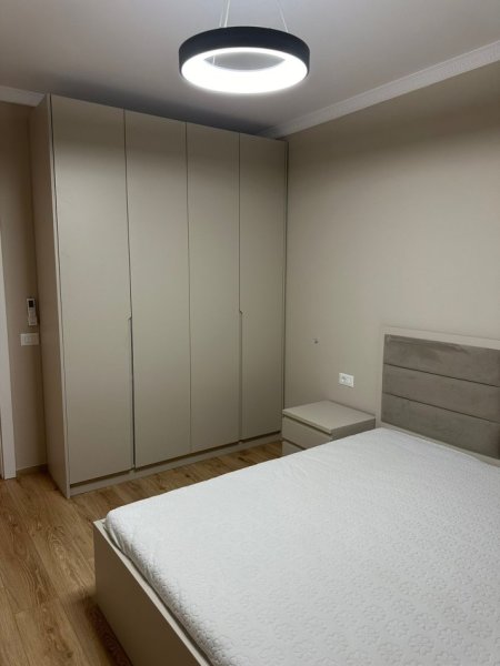 Tirane, jepet me qera apartament 1+1+Ballkon, Kati 8, 60 m² 400 € (rruga Teodor Keko)