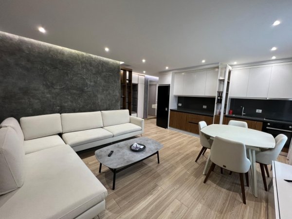 Tirane, shes apartament 3+1, Kati 6, 150 m² 320,000 € (SELVIA, RRUGA E DIBRES)
