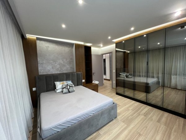 Tirane, shes apartament 3+1, Kati 6, 150 m² 320,000 € (SELVIA, RRUGA E DIBRES)