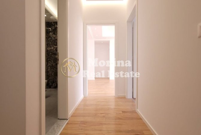 Tirane, shitet apartament 2+1+Ballkon, Kati 7, 95 m² 210,000 € (Zogu zi)