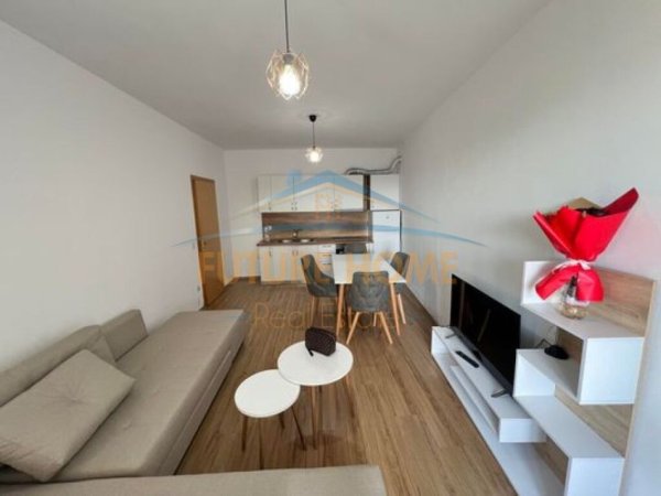 Tirane, shitet apartament 1+1+Aneks+Ballkon, Kati 8, 71 m² 90,000 € (Unaza e re)