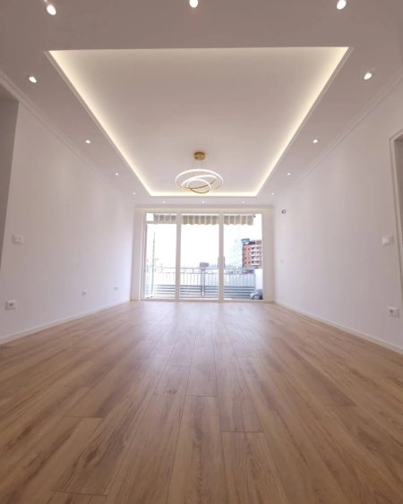 Tirane, shitet apartament 2+1, , 95 m² 210,000 € (Zogu i Zi)